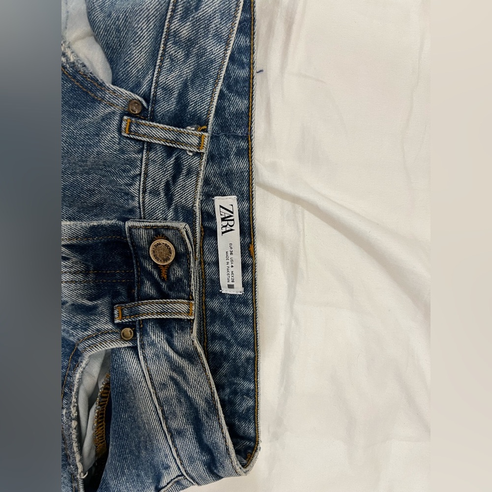 Zara jeans - Picture 3 of 3